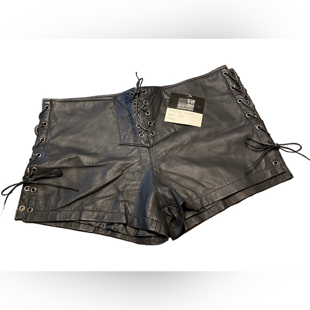 NWT USA Bikers Dream Apparel Black Leather Shorts